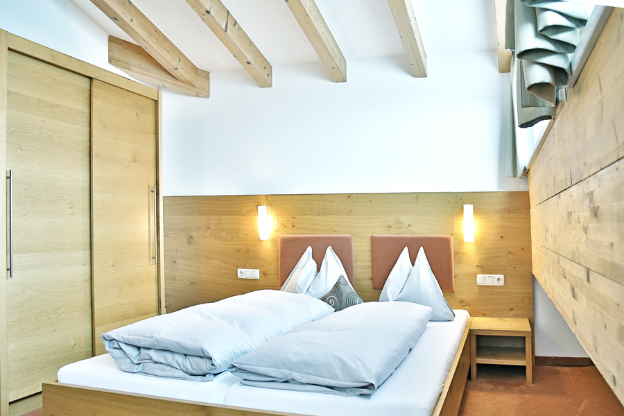 2_apartment_KRISTALL2_Schlafzimmer